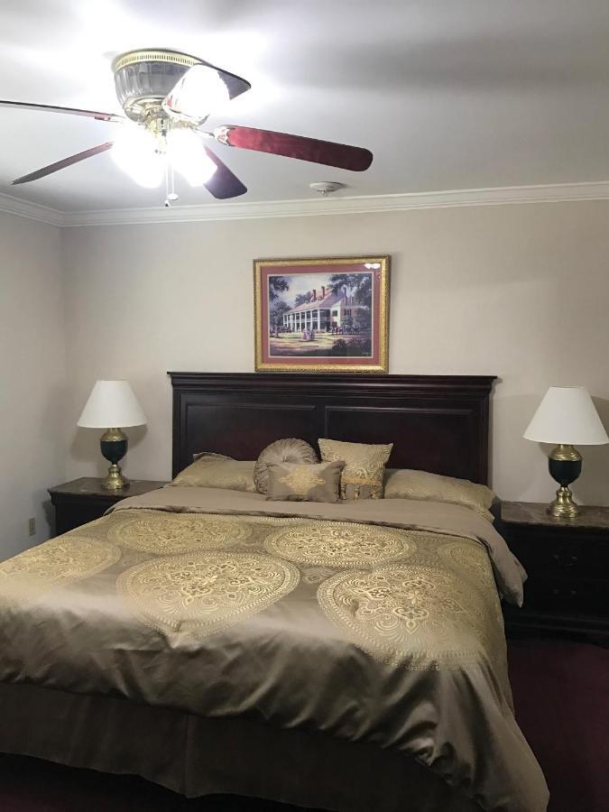 LA Plaza Apartments Metairie Kültér fotó